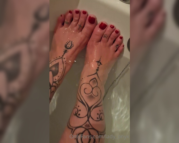 Lady Onyx aka Lady_onyx OnlyFans - Like My pedicure TASK! watch the video and answer My question in the comments