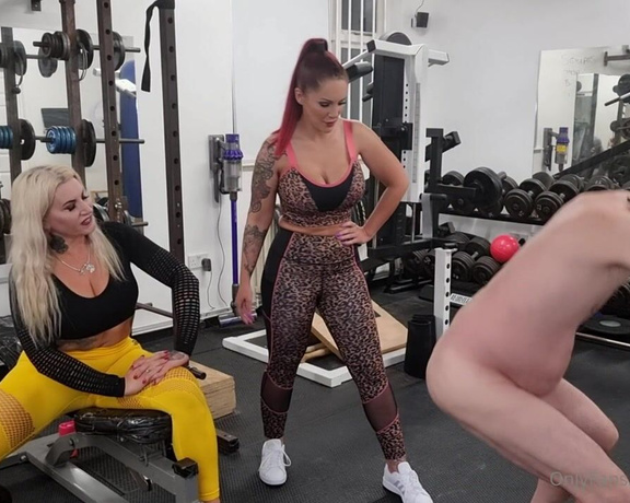 Lady Onyx aka Lady_onyx OnlyFans - Welcome to Our gym! We do things a little differently around here With @avavonmedisin