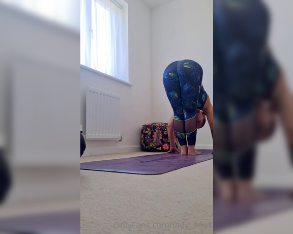 Lady Onyx aka Lady_onyx OnlyFans - Goon over Me while I do My yoga