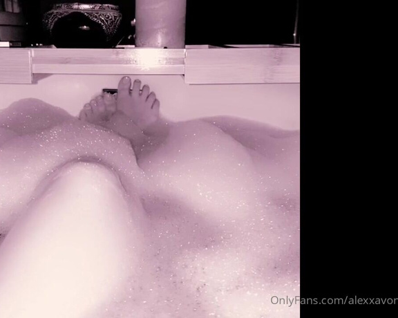 Mistress Alexxa Von Hell aka Alexxavonhell OnlyFans - Dropping this now while I’m relaxing in my bathtub