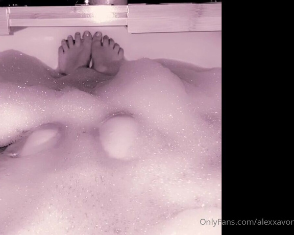Mistress Alexxa Von Hell aka Alexxavonhell OnlyFans - Dropping this now while I’m relaxing in my bathtub