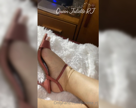 Juliette_RJ aka Juliette_rj OnlyFans - French Pedicure and a delicious JOI to make u cum Complete vide has 731 minutes Tip 10 and you get