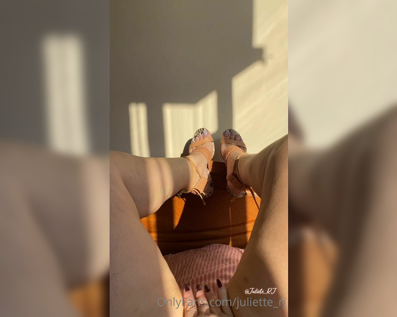 Juliette_RJ aka Juliette_rj OnlyFans - Gold Hour, beautiful light! Aquele horrio de luz linda!