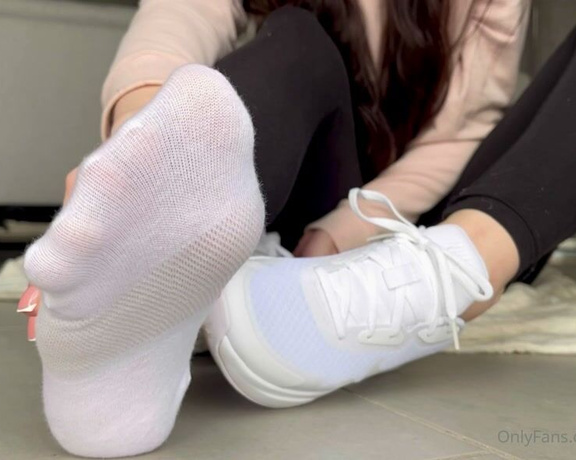 Myla Feet aka Mylafeet OnlyFans - Peeling off my socks Why did i never shared this perfect sock reveal on here! Im sharing it now anyw