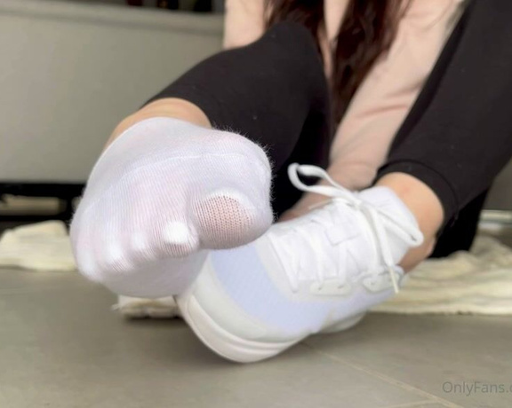 Myla Feet aka Mylafeet OnlyFans - Peeling off my socks Why did i never shared this perfect sock reveal on here! Im sharing it now anyw