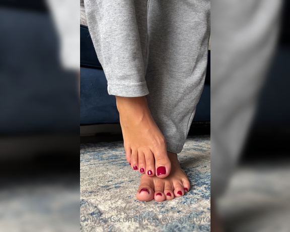 Prettyeyesprettytoes aka Prettyeyesprettytoes OnlyFans - Candid