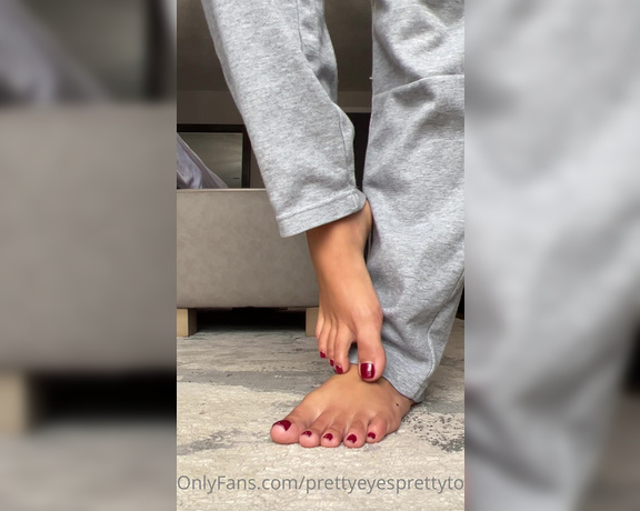 Prettyeyesprettytoes aka Prettyeyesprettytoes OnlyFans - Happy monday fans