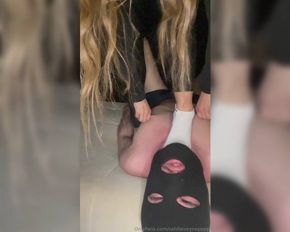 Sahibezeyneppp aka Sahibezeynepppp OnlyFans - Dayanksz kpek acya dayanamad alad durdu