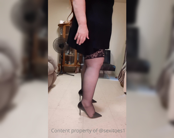 Sexitoes1 aka Sexitoes1 OnlyFans - Black nylons and assorted high heels will definitely help