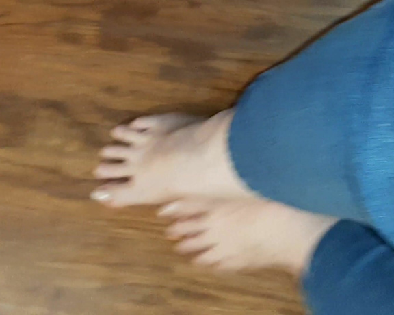 Sexitoes1 aka Sexitoes1 OnlyFans - Dancing feets