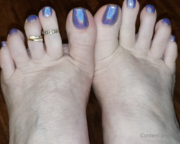 Sexitoes1 aka Sexitoes1 OnlyFans - #feet #foot #mature #paintedtoes #longtoes