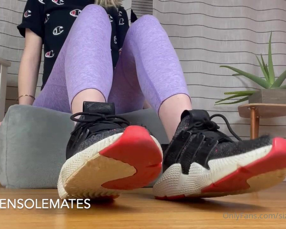 Sizetensolemates aka Sizetensolemates OnlyFans - Who ever tips me $20 for this video first gets this pair of stinky KB socks sent to their doorstep )