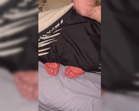 The Fantasy Chest aka Thefantasychest OnlyFans - The Best Kind of Sleepy Feet Teaser! Dear OnlyFans Moderators! This video was given my COMPLETE CONS
