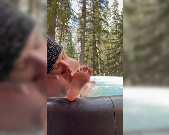 The Fantasy Chest aka Thefantasychest OnlyFans - Hot Tubbin’ & Foot Lovin’  Bonus Episode Okay babes, you got it! Hot tub foot worship session first