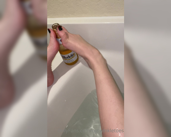 Waifu Jess aka Waifufeetmilkog OnlyFans - Bath time 15