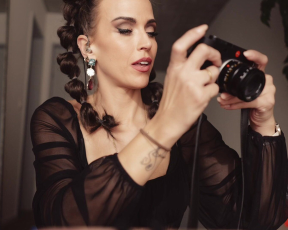 Gina Carla aka Ginacarla Onlyfans - Early Access Be My Model! Beautiful Leica Shutter Sounds!