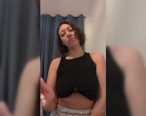 Giantess Cleo aka Giantesscleo Onlyfans - Baby is hangry! 3