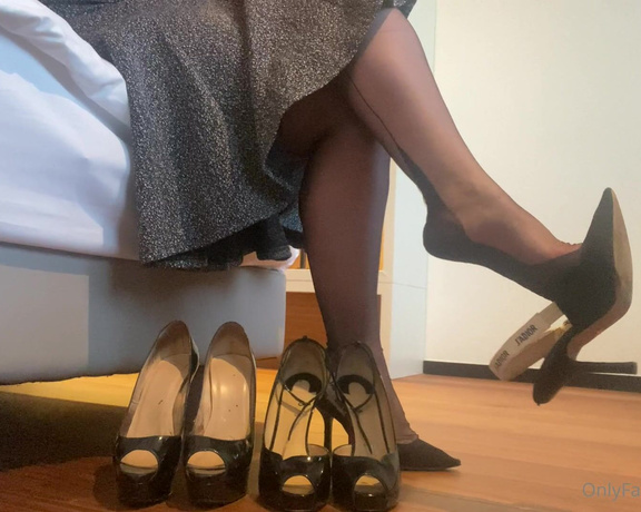 Miss Harriet aka Redtoes Onlyfans - A morning of tease!!! 3