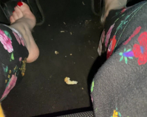 Miss Harriet aka Redtoes Onlyfans - Driving barefoot