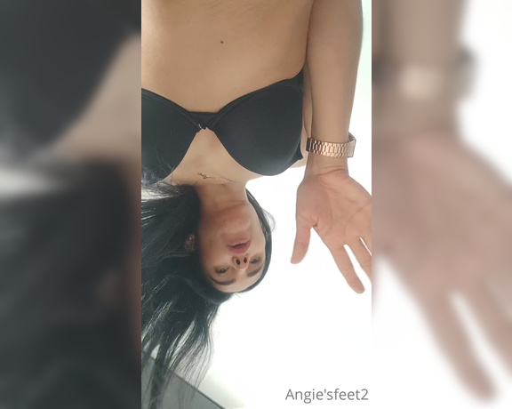 Angieefeet aka Angieefeet OnlyFans - Youre a poor bug so ill save you for a while to have a little fun even though ive already removed