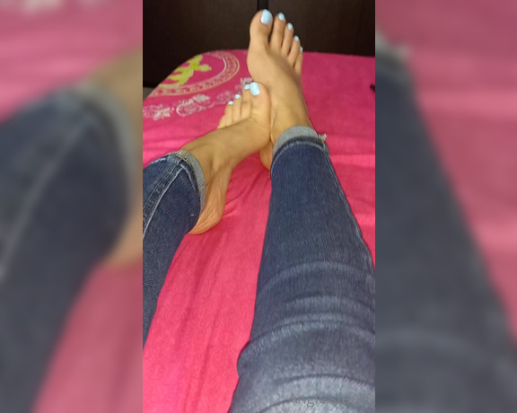 Angieefeet aka Angieefeet OnlyFans - Love this color