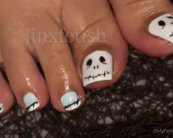 JinxFetish aka Jinxfetish OnlyFans - I love to make you want to suck my toes