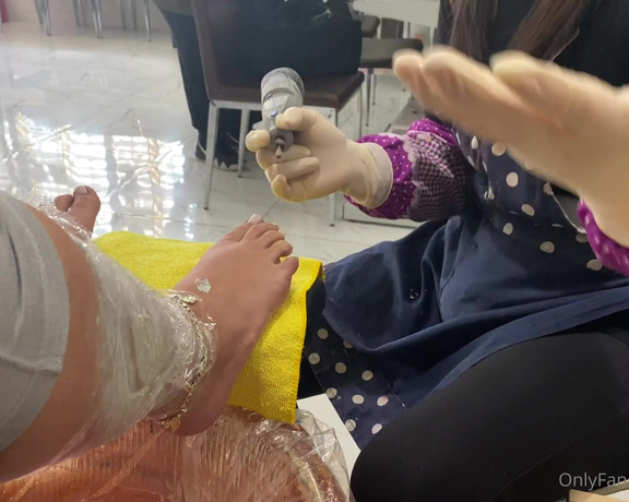 JinxFetish aka Jinxfetish OnlyFans - NEW PEDICURE who will be the first to get MILKED! From A Classy French Pedi to a Neon yellow Summer
