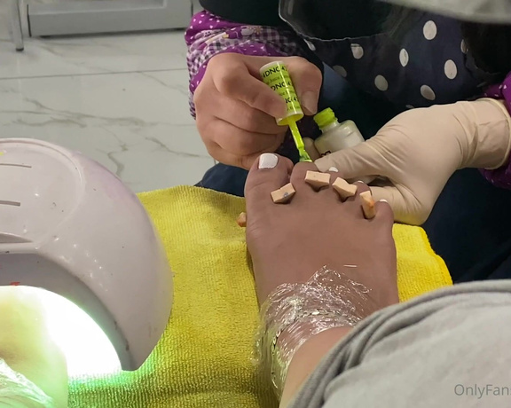 JinxFetish aka Jinxfetish OnlyFans - NEW PEDICURE who will be the first to get MILKED! From A Classy French Pedi to a Neon yellow Summer