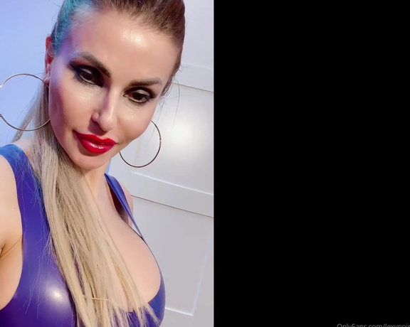 Lexy Noir aka Lexynoir OnlyFans - Latex addiction I know your weakness