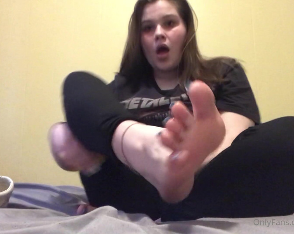 Nikkisoless aka Nikkisoless OnlyFans - Joi with self worship let me know if you like these types of videos!