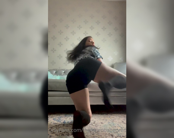 The Fallen Babe aka Thefallenbabepremium OnlyFans - Happy Monday! Listen to some metal with me and watch me twerk and dance my booty and legs in high