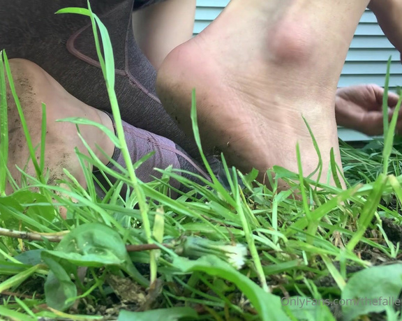 The Fallen Babe aka Thefallenbabepremium OnlyFans - Gardening for pleasure for the first time in my life! I am going thru changes