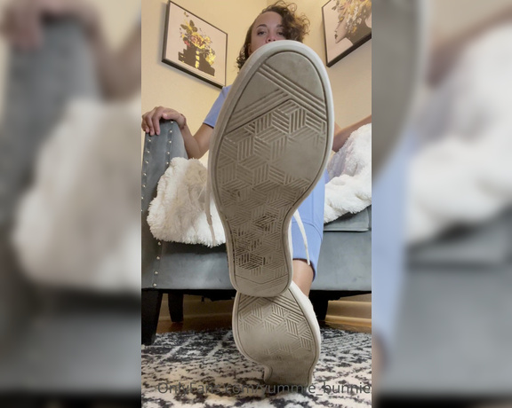 Yummie Bunnie aka Yummie_bunnie OnlyFans - Shoe and sock removal, fancy a smell ( I got caught but it makes it so much more exciting and