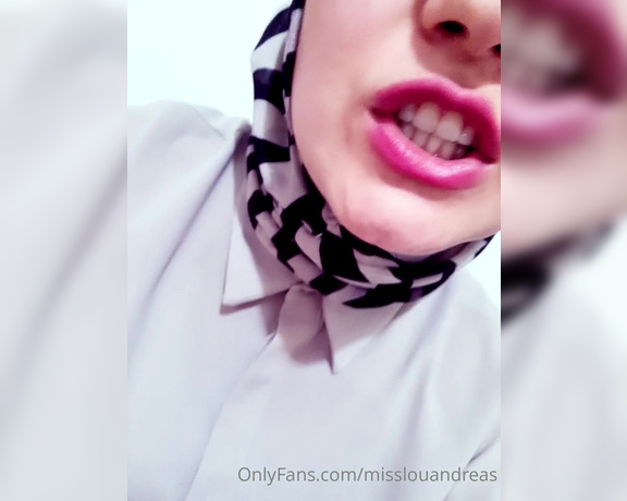 Queen_Salome aka Queen_salome OnlyFans - Birazck beynine gireyim dedim itim