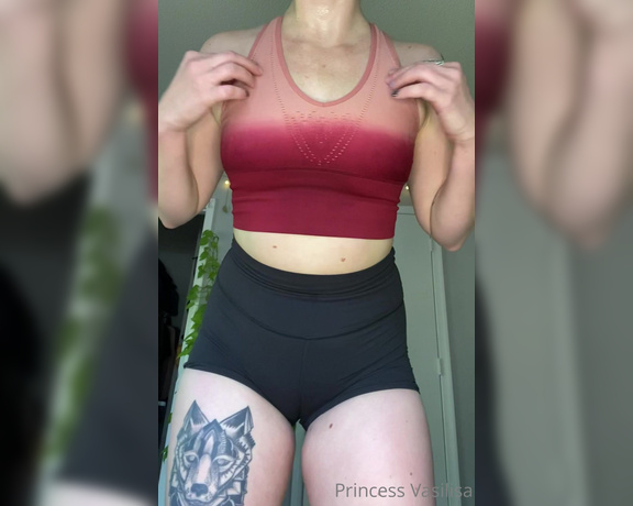 Goddess Sylvanas aka Goddesssylvanas OnlyFans - I keep forgetting to film these after I run! Here’s a little sweaty strip from today though )