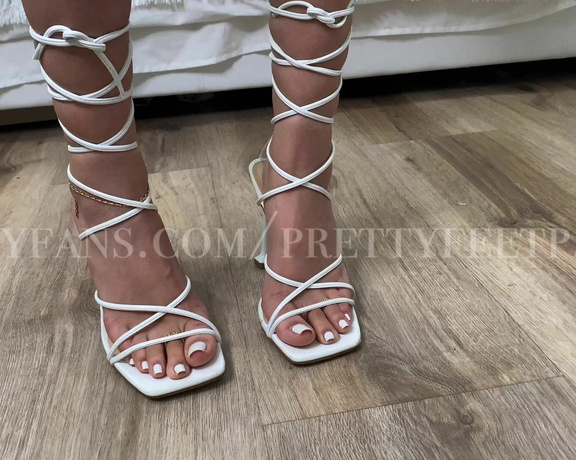 Goddess Paris aka Prettyfeetparis OnlyFans - They’re making you crazy