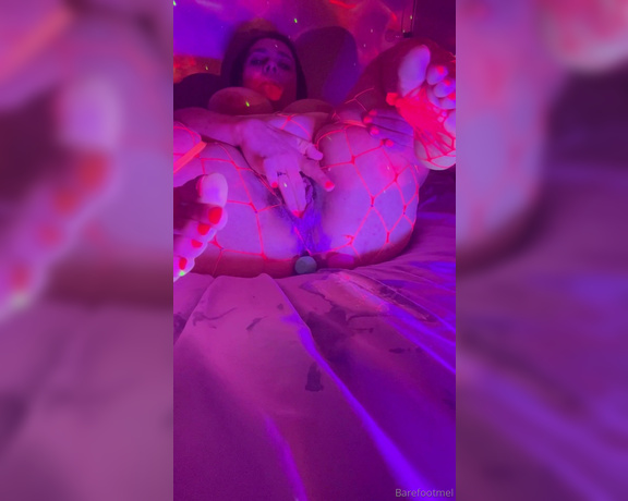 Barefootmel aka Barefootmel OnlyFans - Alien Halloween fun pt 3 I get fucked and bred by the alien, his cum overflowing from my pussy