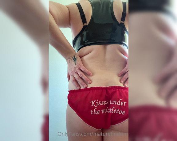 Mature Findom aka Maturefindom OnlyFans - Losers like you are rightfully denied ( clip )