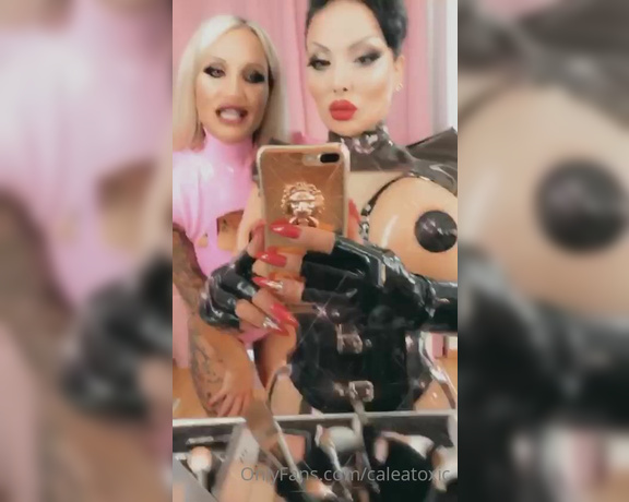 Calea Toxic aka Caleatoxic OnlyFans - More backstage clips and pictures with Fetish Medusa and me totally wrapped in latex 1