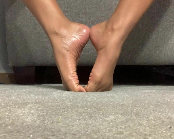 Goddess Dee aka Welovedee OnlyFans - New Pedi veiny feet 1