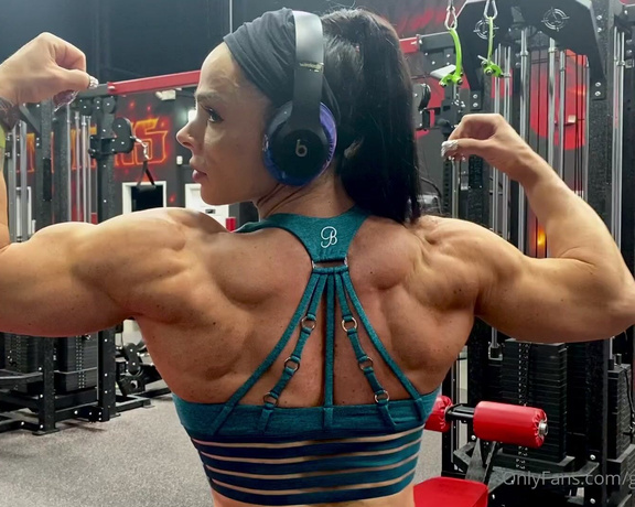 Goddess Mandy aka Goddessmandy OnlyFans - (197534637) Post show juicy pump in sweet gym!!