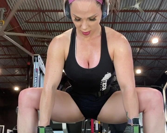 Goddess Mandy aka Goddessmandy OnlyFans - (42579129) Time to improve this physique and get stronger! I’m always working to be better everyday! In every