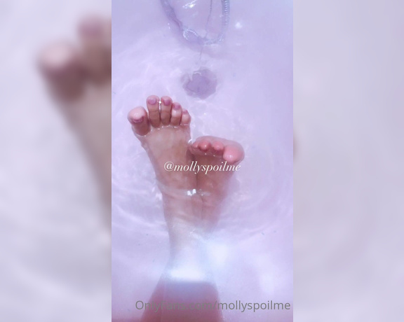 Mollyspoilme aka Mollyspoilme OnlyFans - My perfect feet