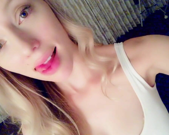 Princess Rene aka Worshiprene OnlyFans Video 561