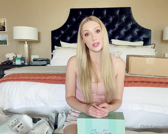 Princess Rene aka Worshiprene OnlyFans - Opening up a bunch of early birthday gifts!