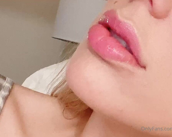 Princess Rene aka Worshiprene OnlyFans - This’ll leave you hot and bothered all morning—maybe all day—long!