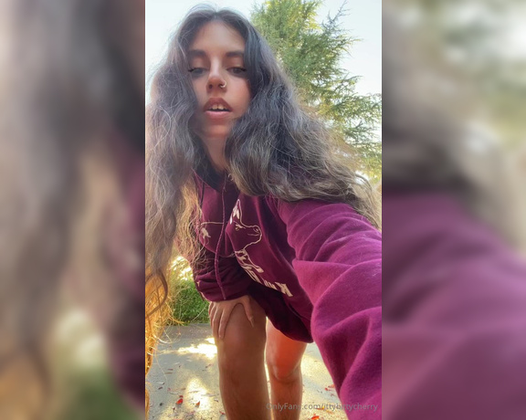 Hairy Cherry aka Ittybittycherry OnlyFans - Naked in the neighborhood! Got a little frisky on my walk…