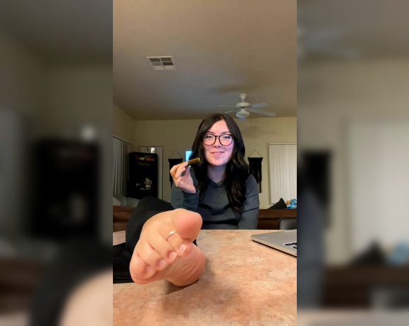 Petite Feet Penelope aka Penelopestootsies739 OnlyFans - Live stream