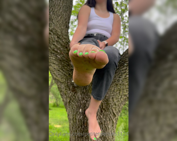 Petite Feet Penelope aka Penelopestootsies739 OnlyFans - You’re my boyfriend and I took you to see my parents for the first time After meeting them I take
