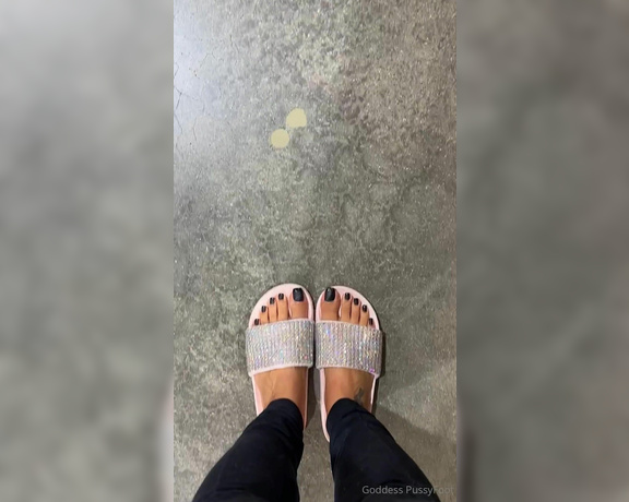 Goddess PussyFoot aka U186296307 OnlyFans - Matte black French tips at Costco in my pink sparkle slides I love displaying my naughty feet